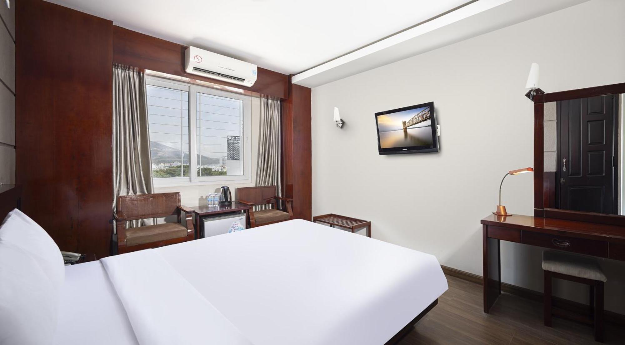 Wintersea Hotel Нячанг Екстер'єр фото