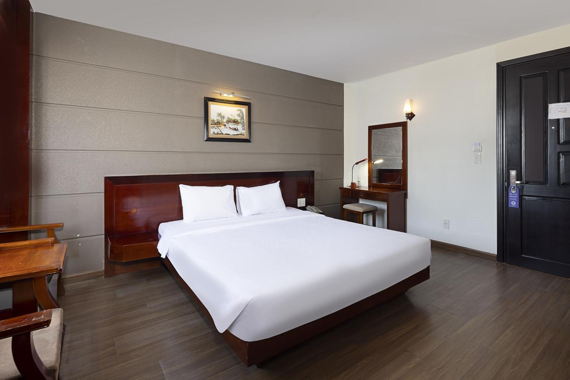 Wintersea Hotel Нячанг Екстер'єр фото
