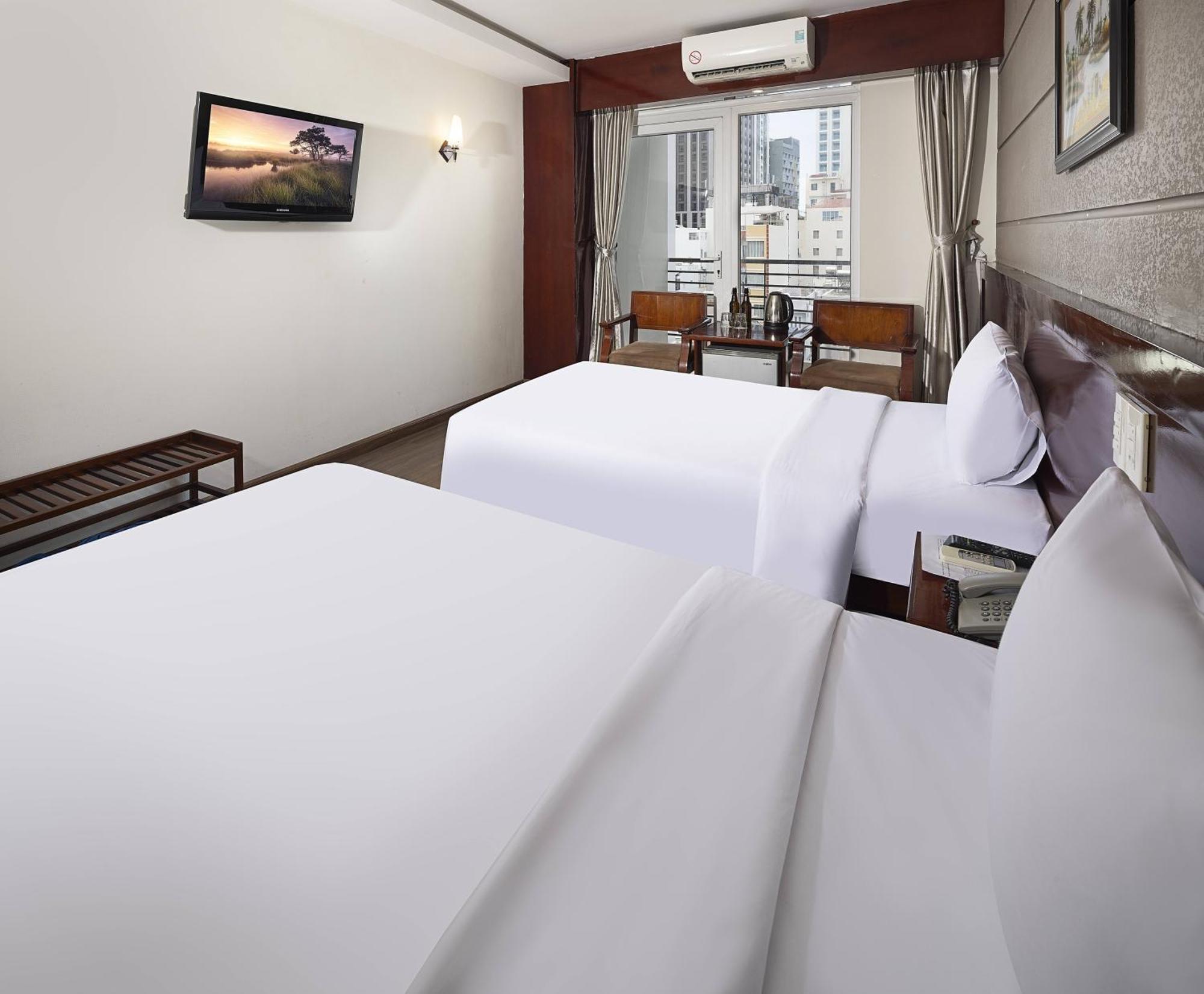 Wintersea Hotel Нячанг Екстер'єр фото