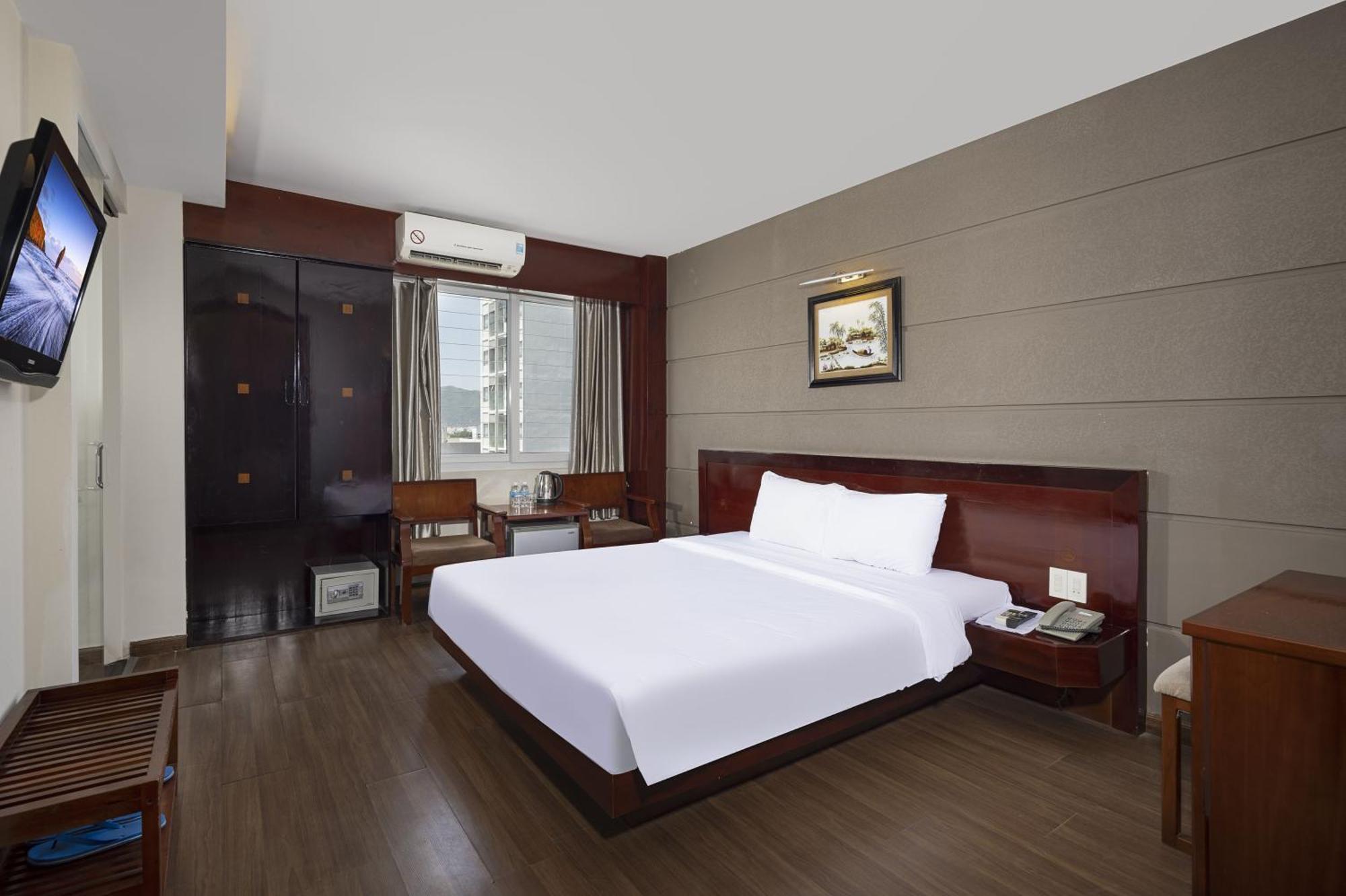 Wintersea Hotel Нячанг Екстер'єр фото