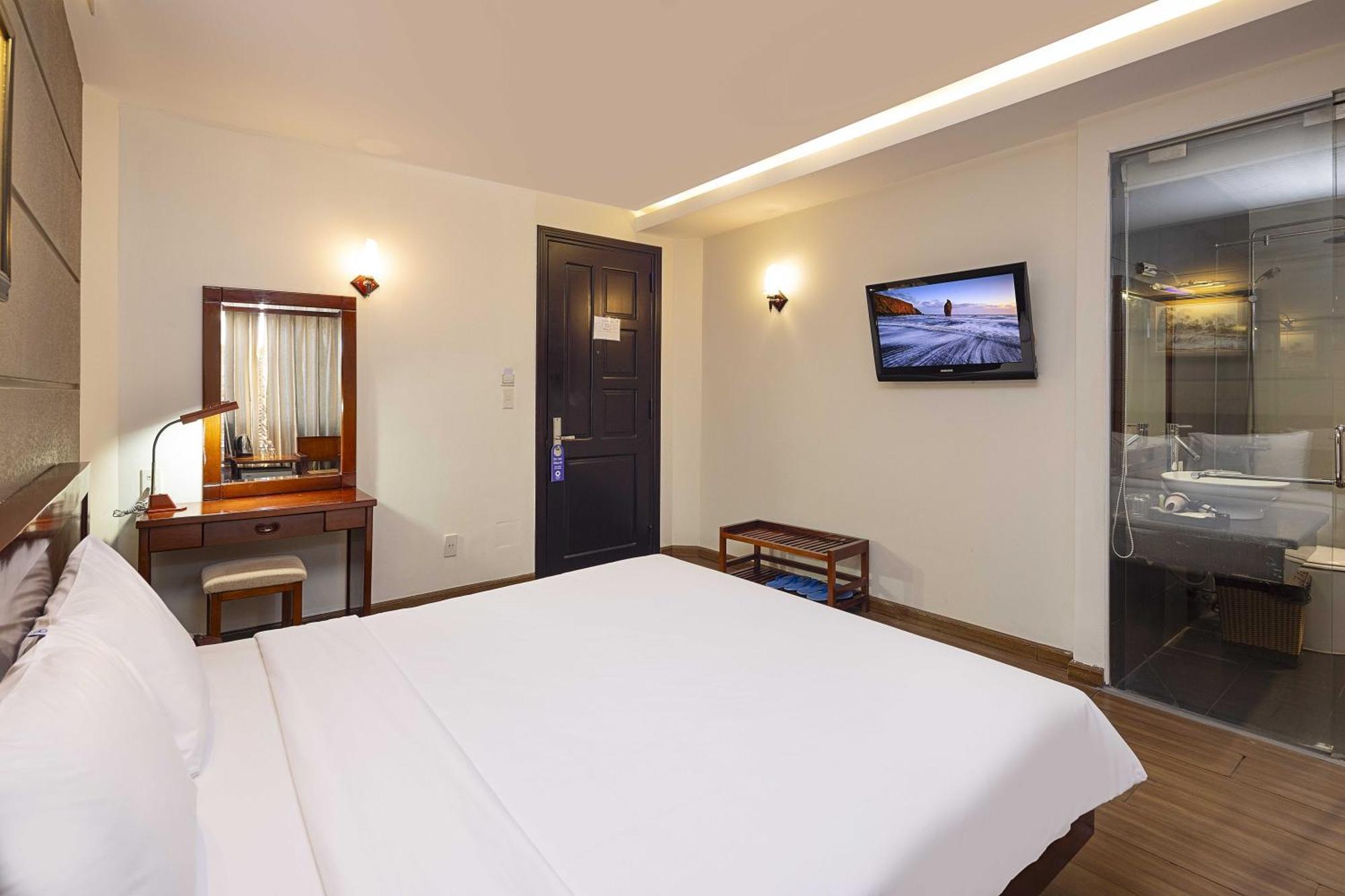 Wintersea Hotel Нячанг Екстер'єр фото